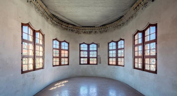 Blick in die Spiegelstube/ Fensterfront